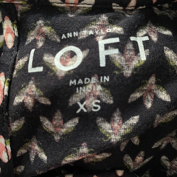 Loft Flower Bud Print Tank Top Blouse Size XS - Picture 4 of 5